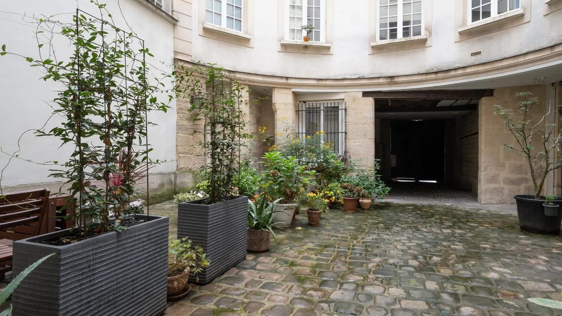 Appartement Studio Temple - Welkeys Paris France